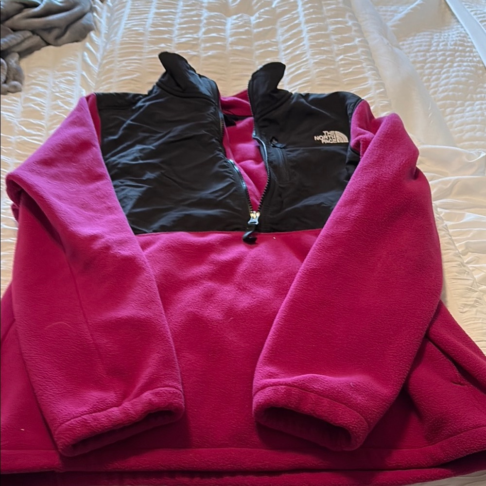 The North Face ladies fuscia and Black Fleece Jacket